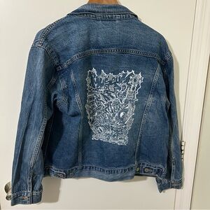 Levi's | Premium Trucker Jean Denim Jacket with Graphic Print | Size Large NWT